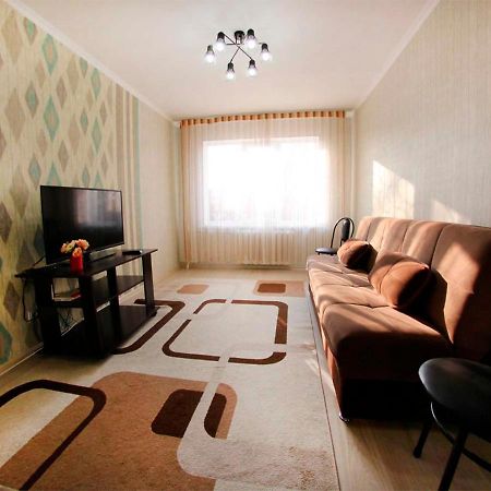 Razmestim На Сайна Шаляпина Almaty Luaran gambar